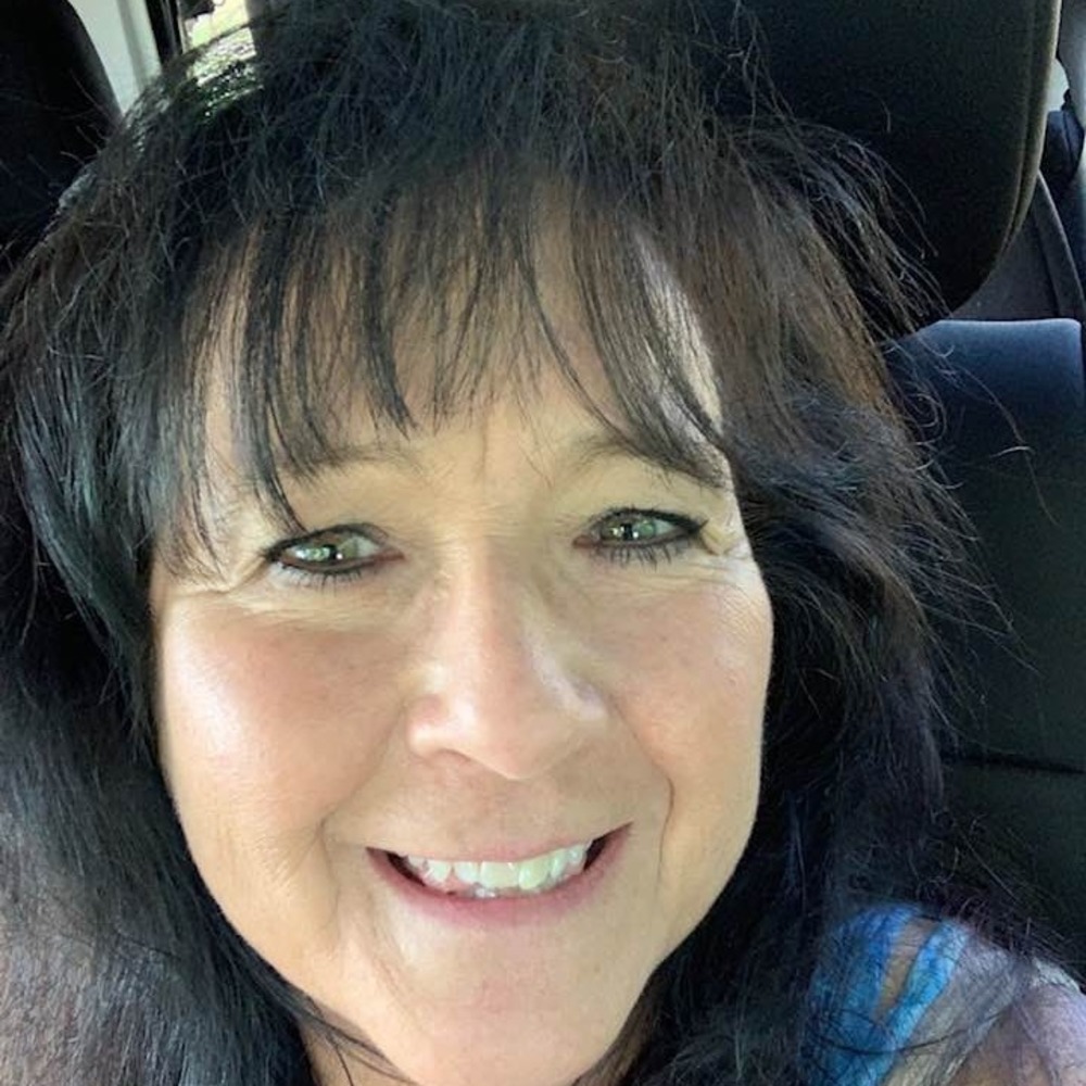 Meet your Posher, Denise